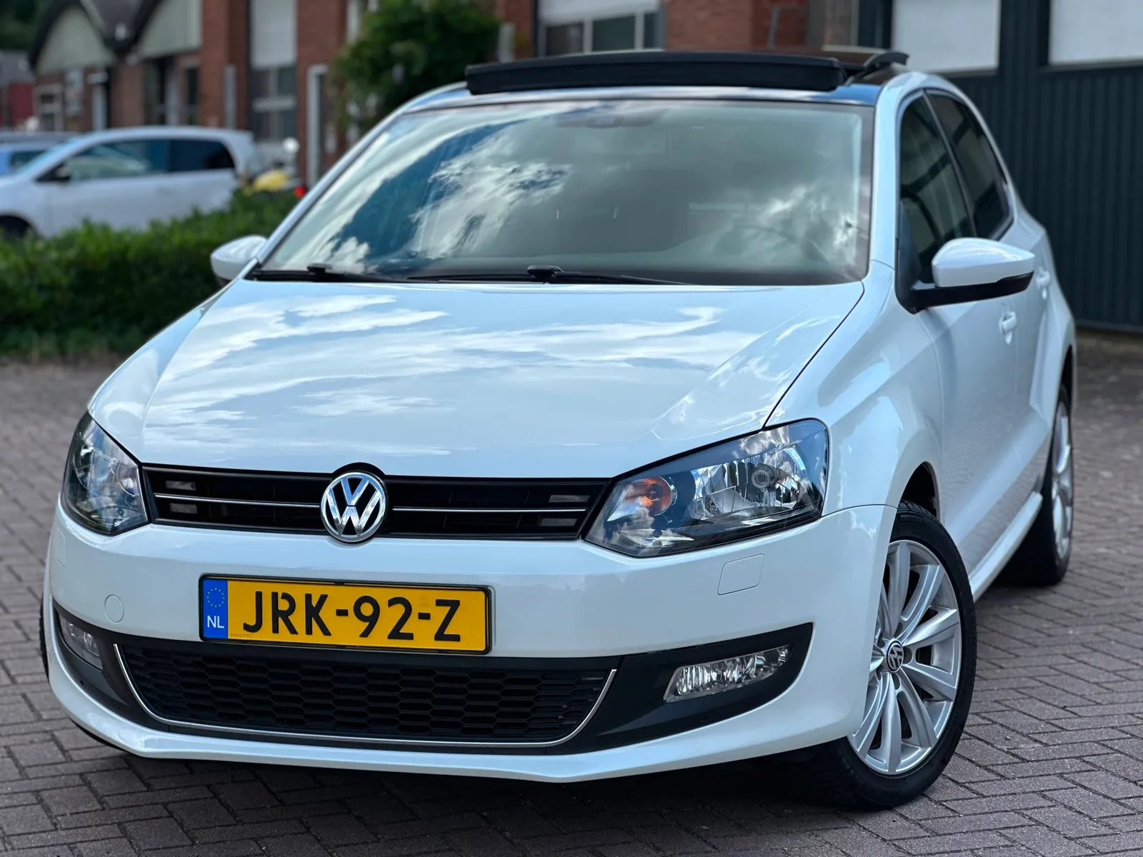 Volkswagen Polo (2014) — foto 1