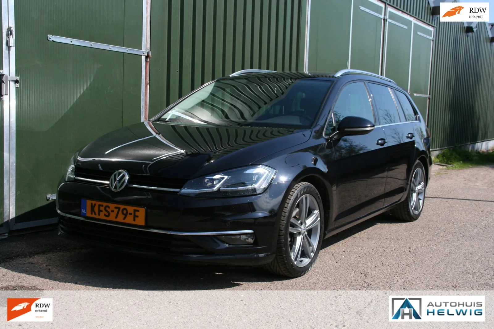 Volkswagen Golf (2020) — foto 1