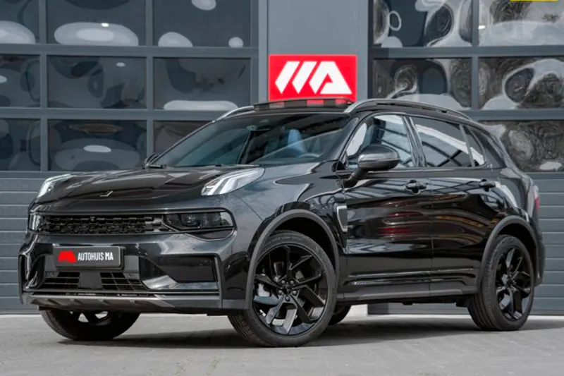 Lynk & Co 01 (2023)