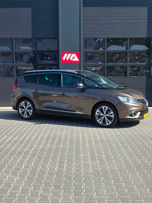 Renault Grand Scénic (2017) — foto 1