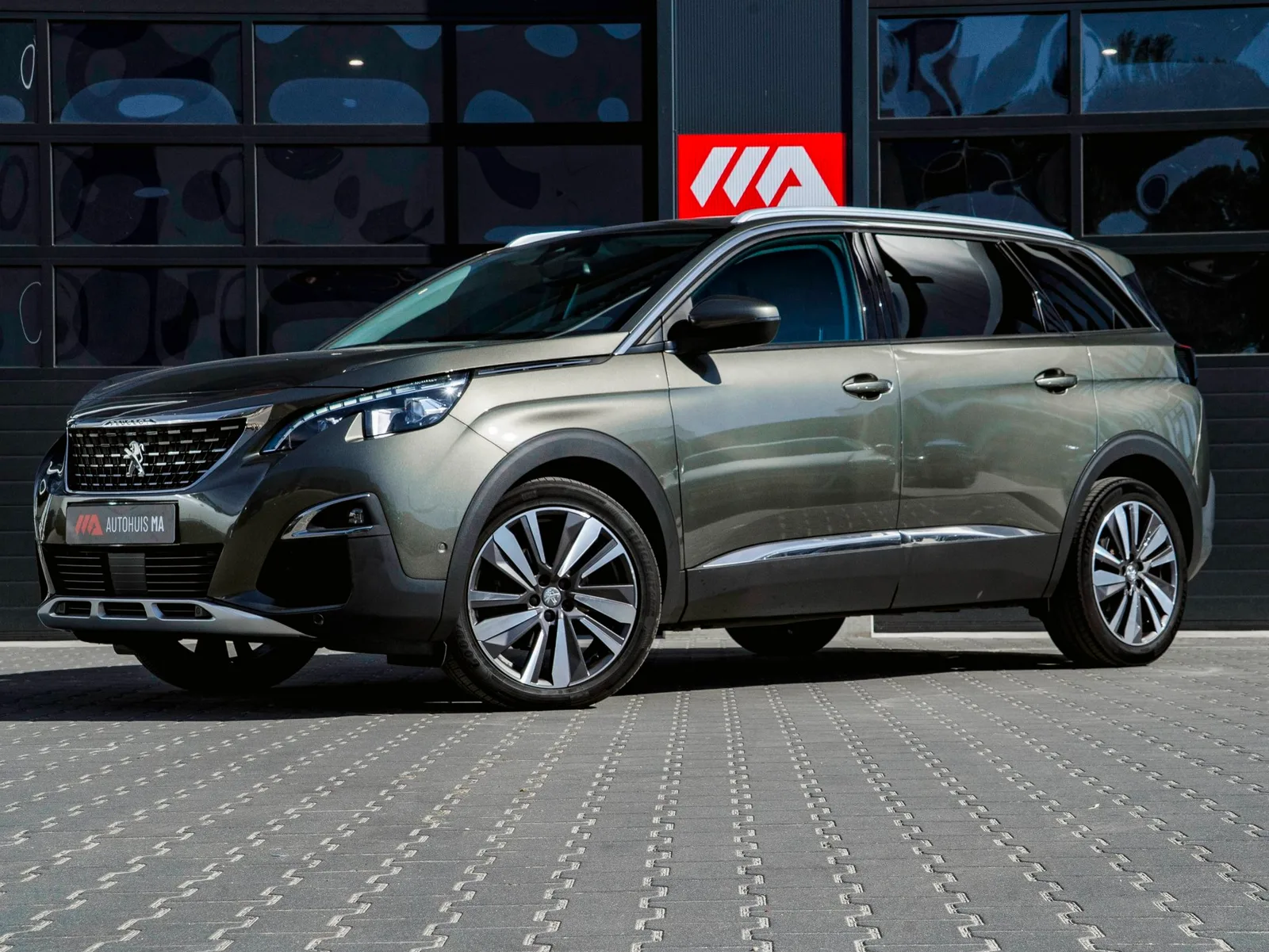 Peugeot 5008 (2021) — foto 1