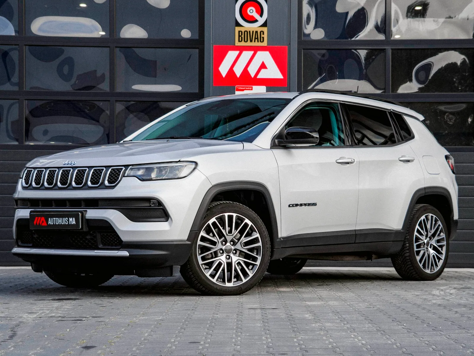 Jeep Compass (2022) — foto 1