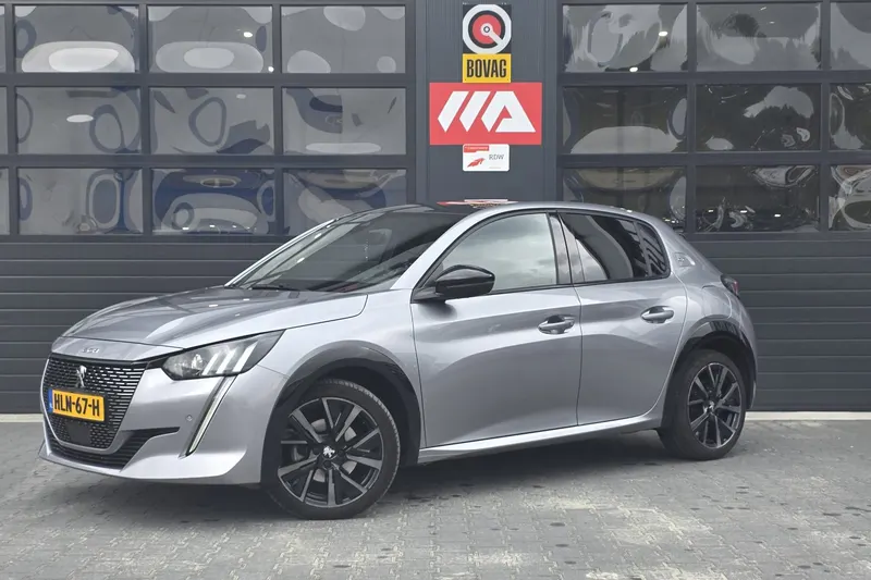 Peugeot 208 (2023)