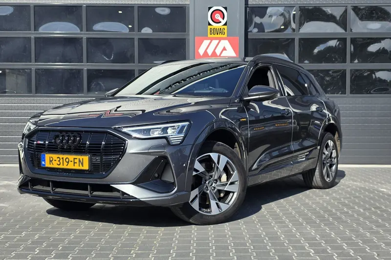 Audi e-tron (2022)