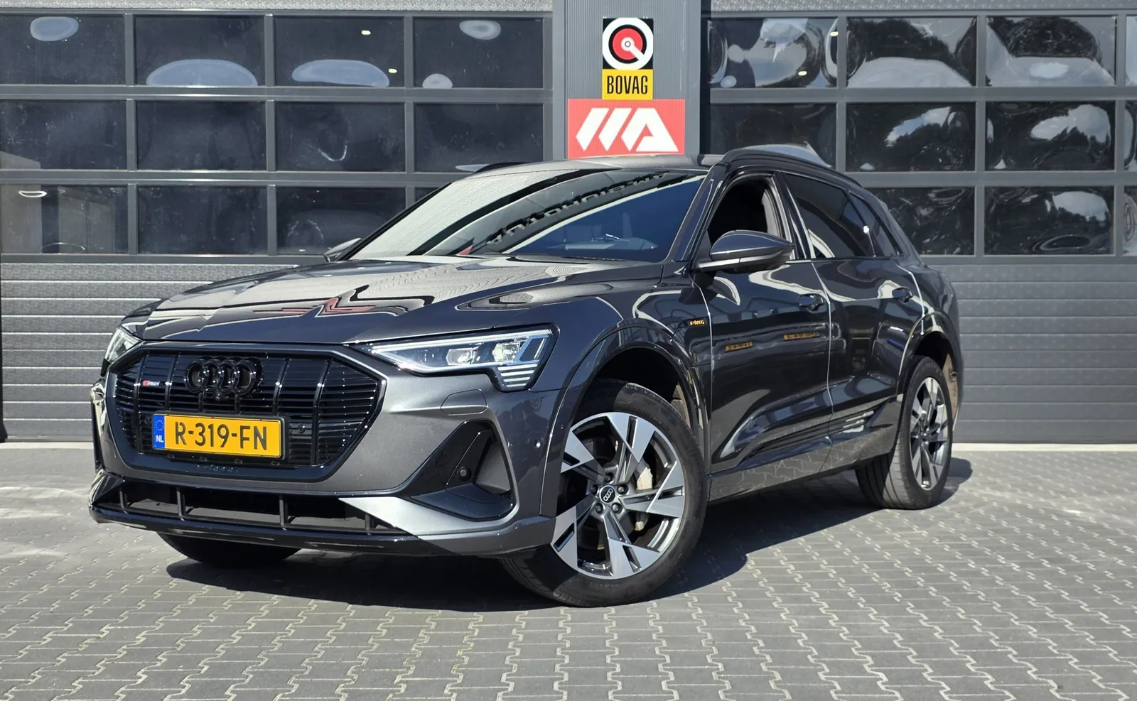 Audi e-tron (2022) — foto 1