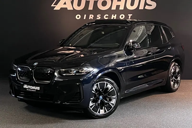 BMW iX3 (2022)