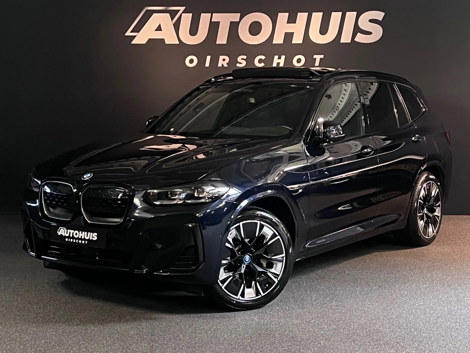 BMW iX3 (2022) — foto 1