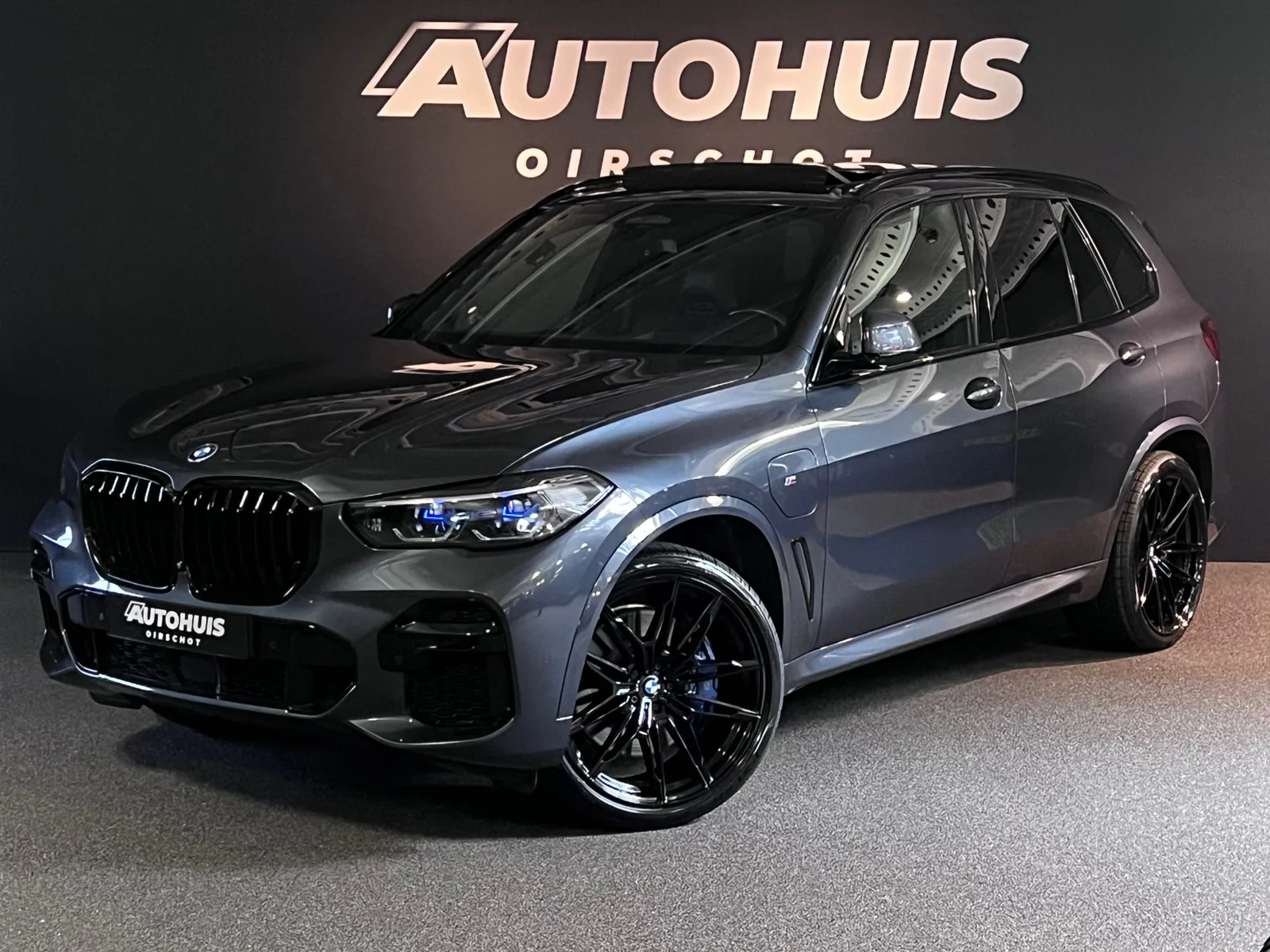BMW X5 (2022) — foto 1