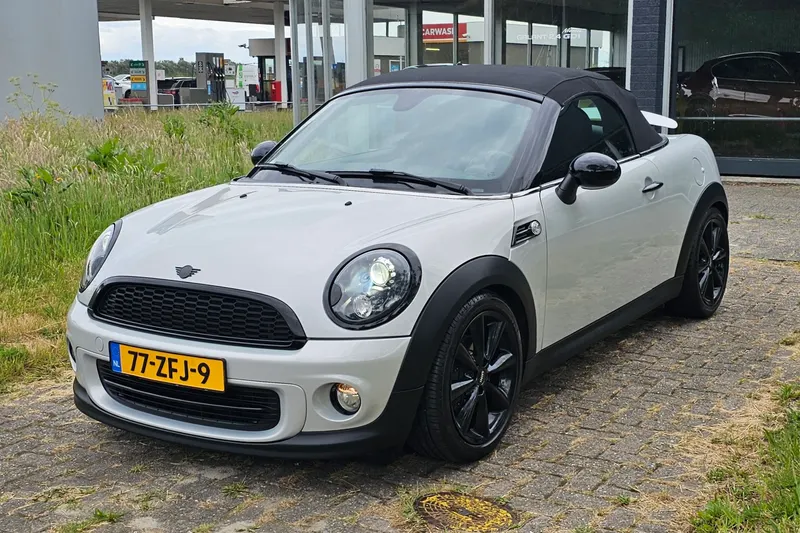 MINI Cabrio (2012)