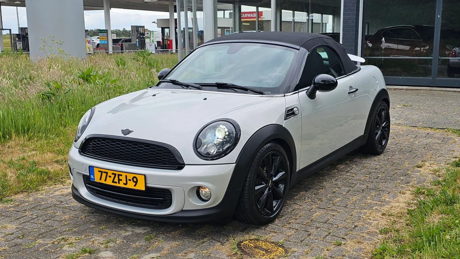 MINI Cabrio (2012) — foto 1