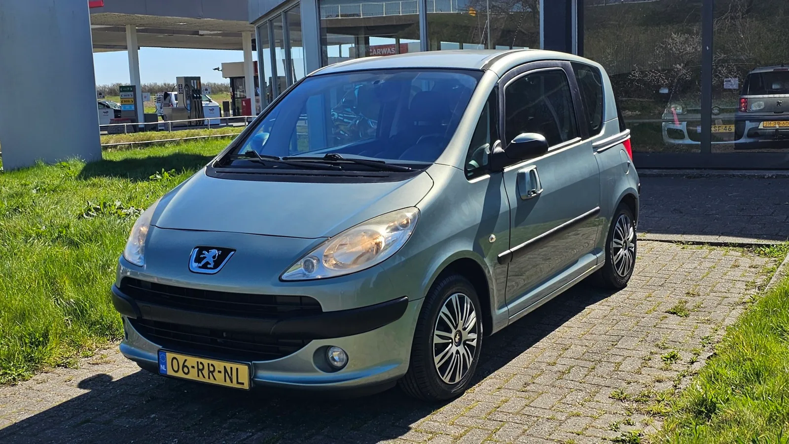 Peugeot 1007 (2005) — foto 1