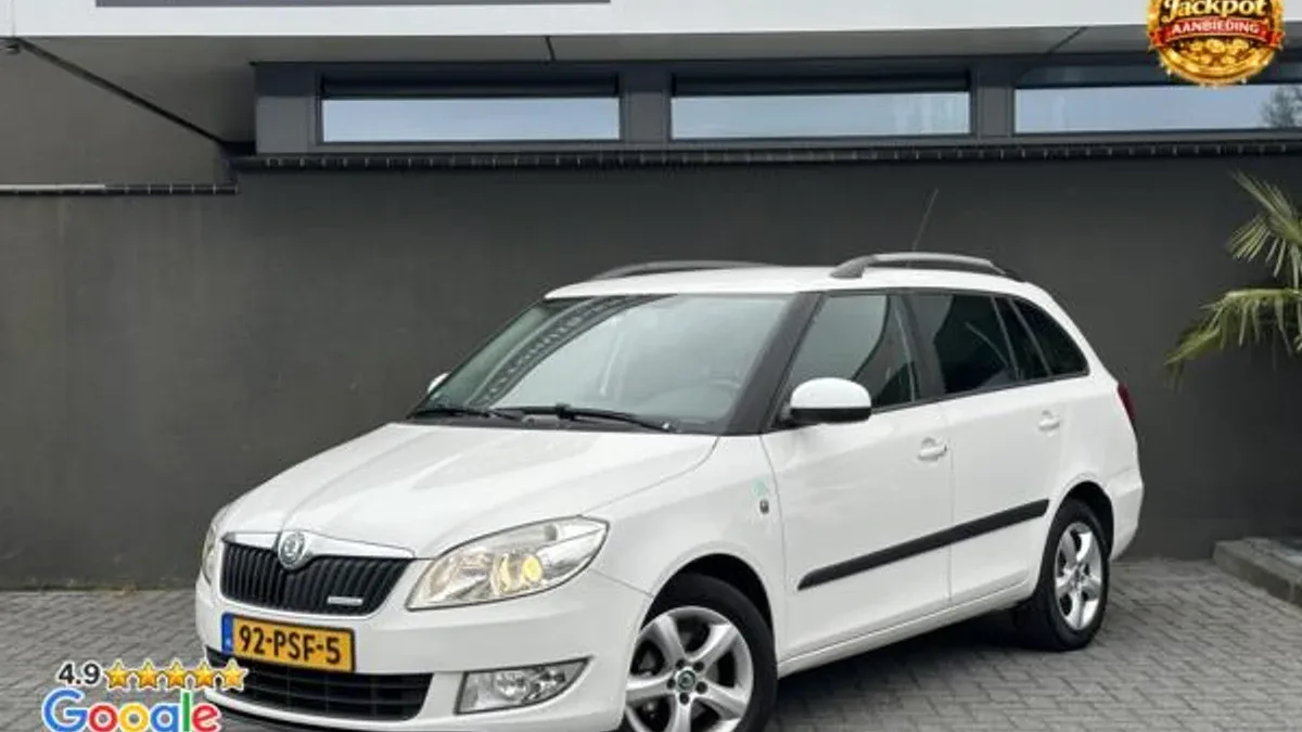 Škoda Fabia (2011) — foto 1
