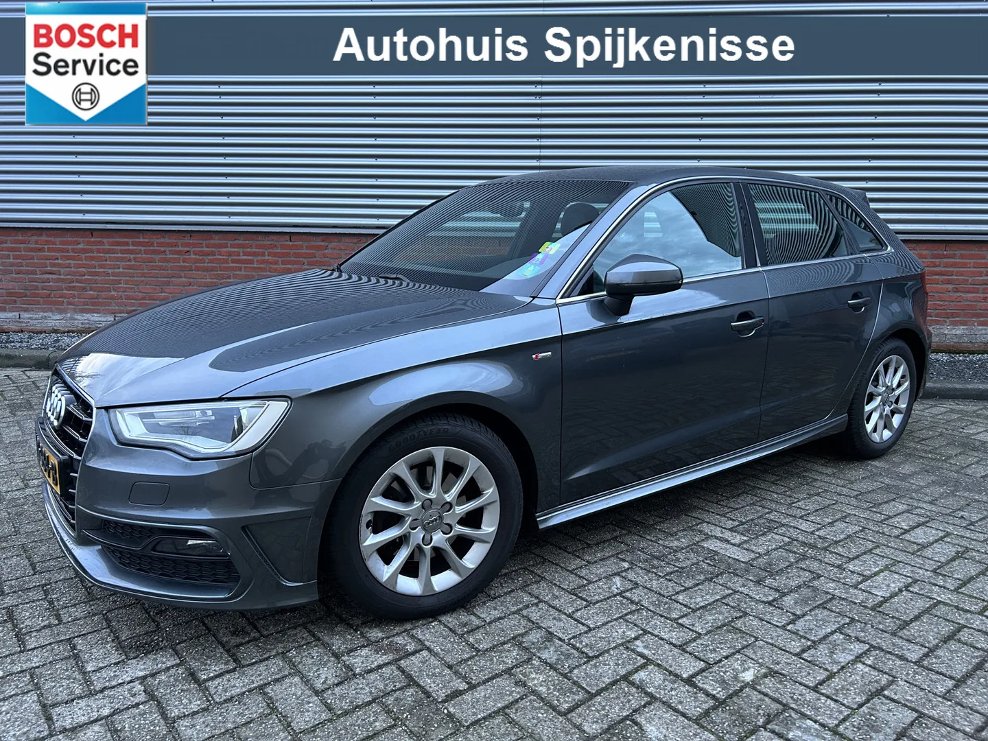 Audi A3 (2015) — foto 1