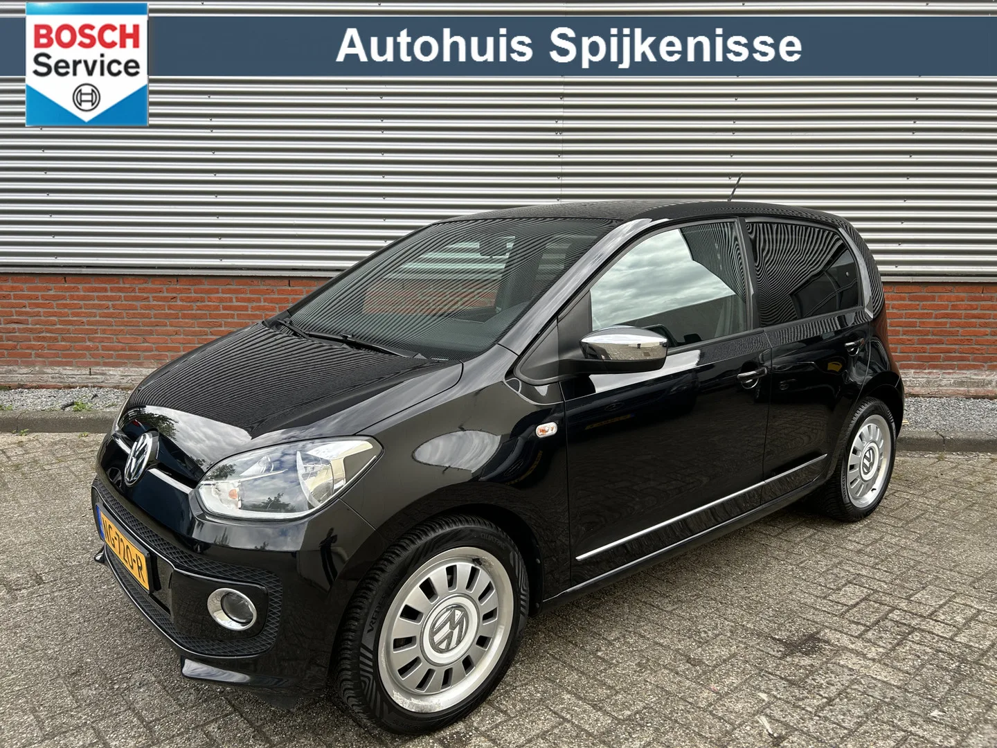 Volkswagen Up! (2016) — foto 1