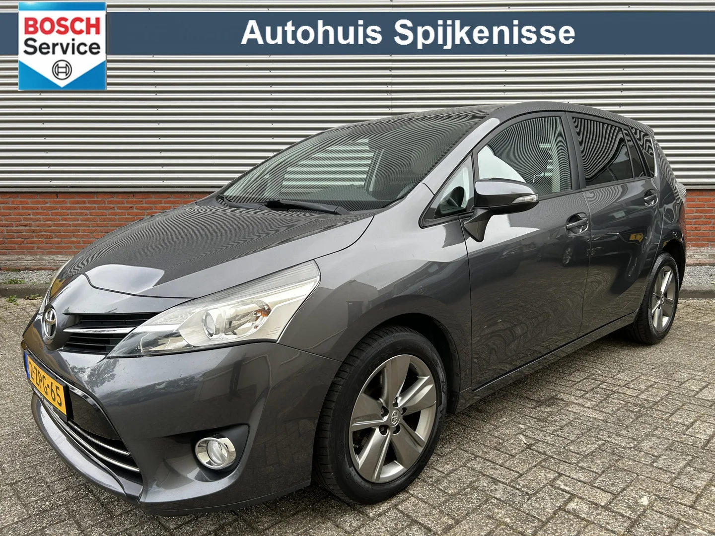 Toyota Verso (2015) — foto 1