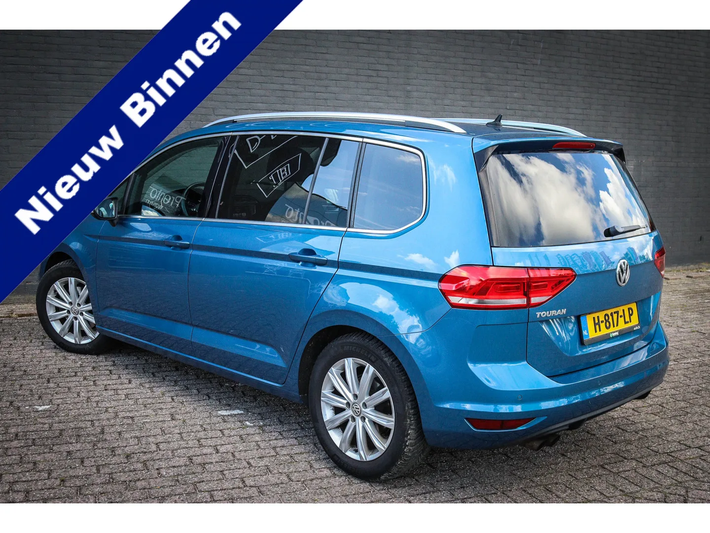 Volkswagen Touran (2015) — foto 1