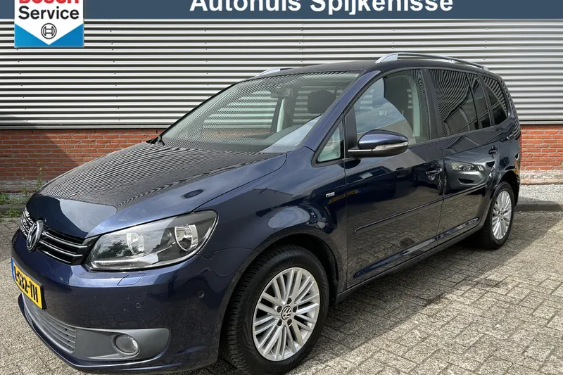 Volkswagen Touran (2015)