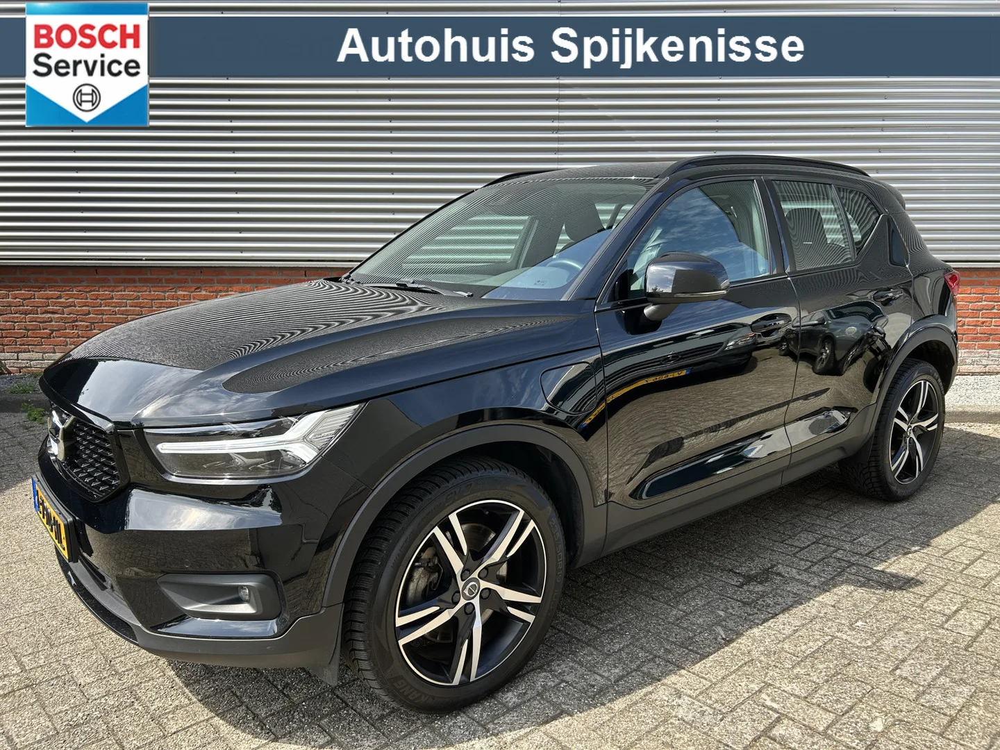 Volvo XC40 (2021) — foto 1
