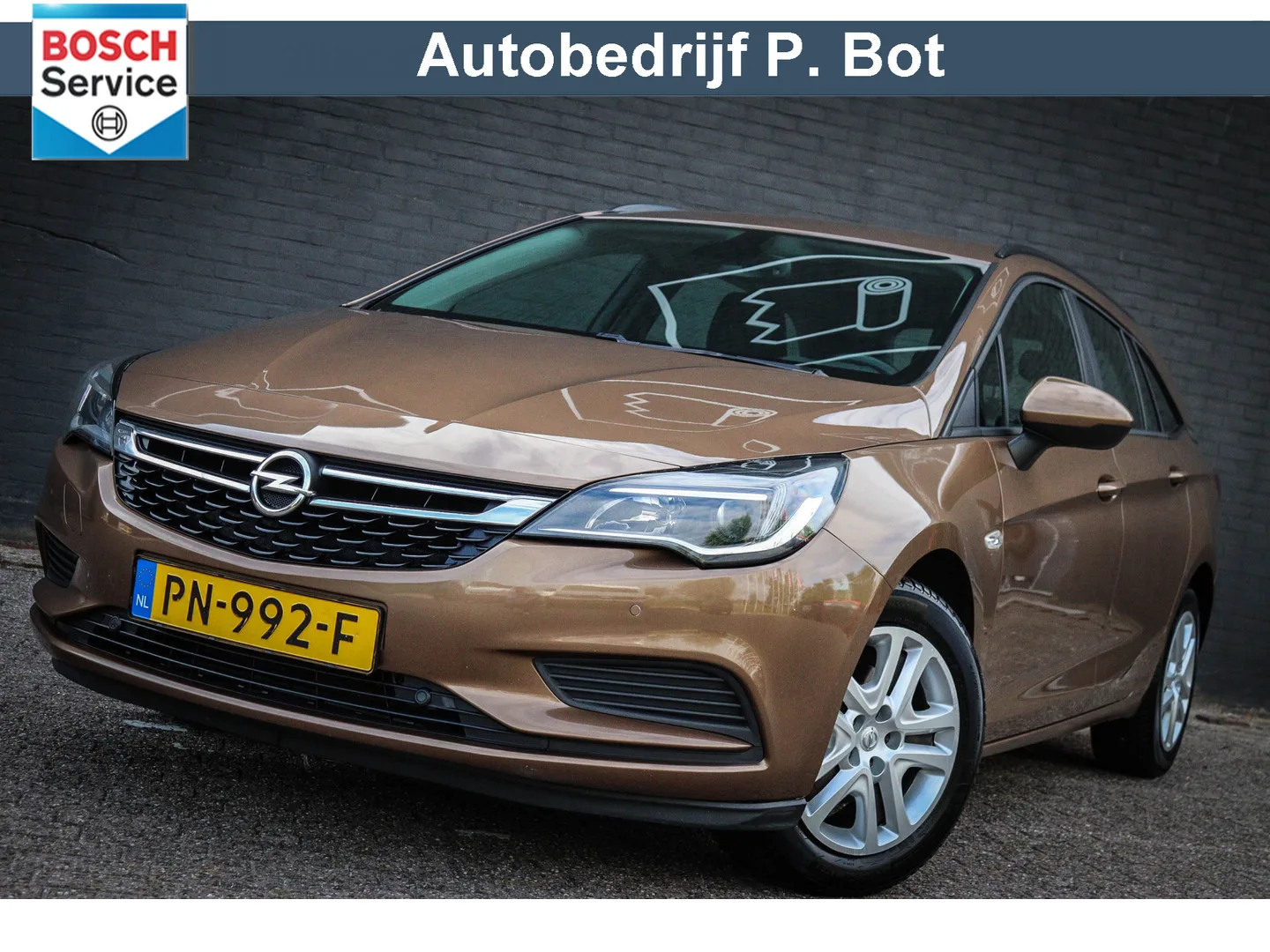 Opel Astra (2017) — foto 1