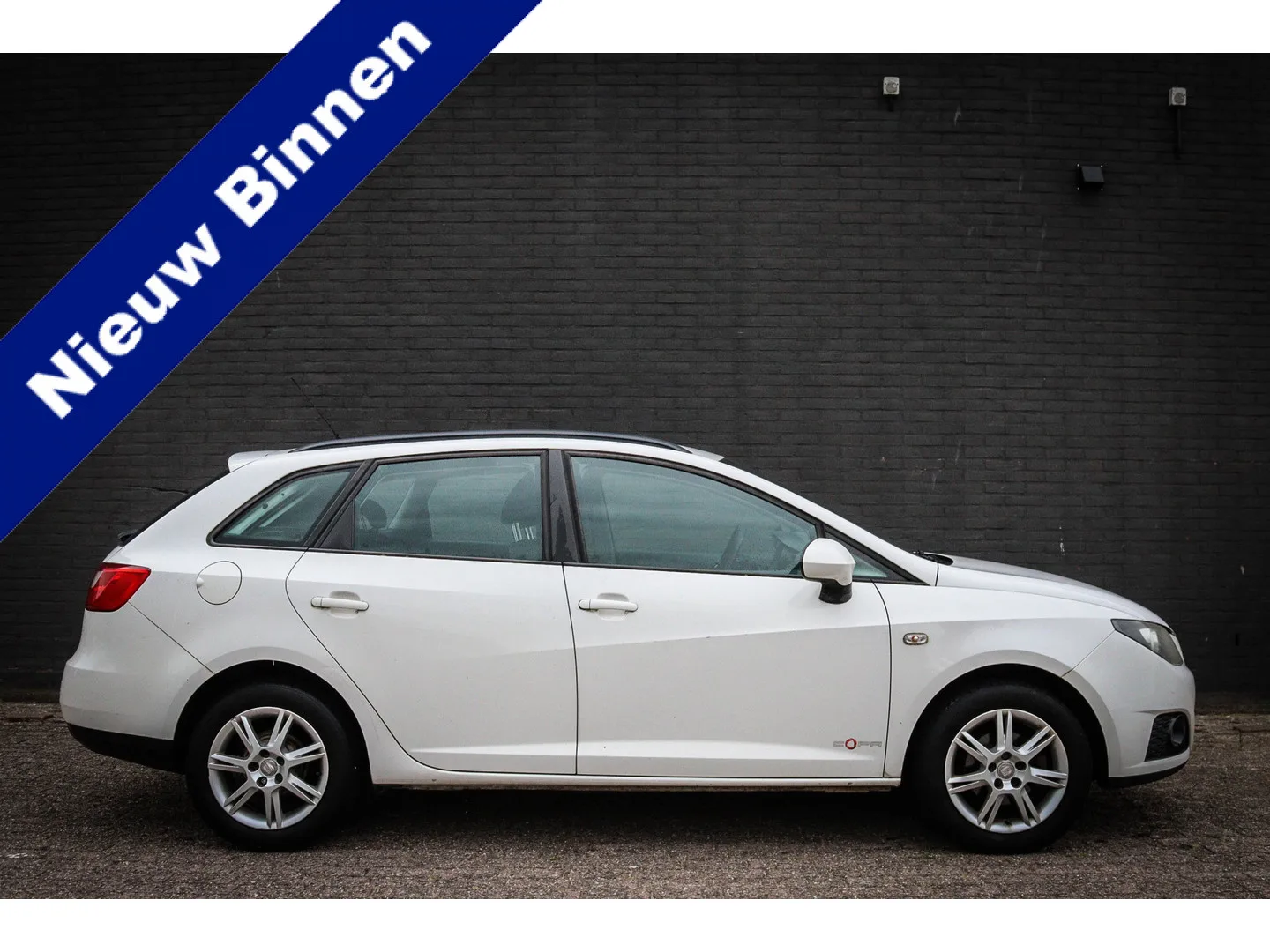 SEAT Ibiza (2011) — foto 1