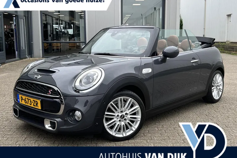 MINI Cabrio (2017)