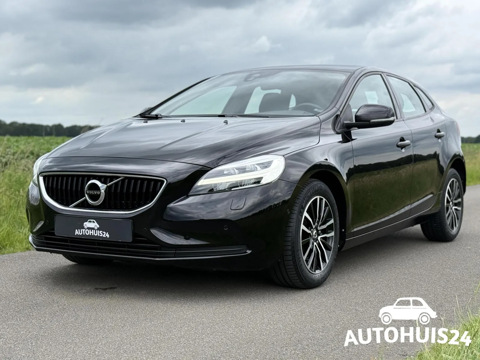 Volvo V40 (2017) — foto 1