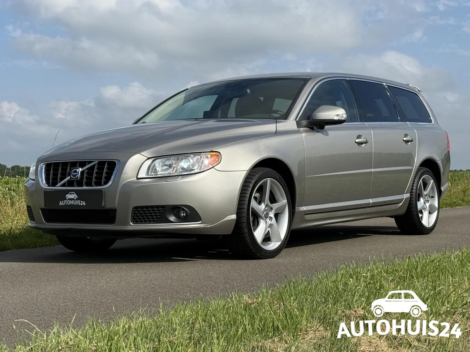 Volvo V70 (2007) — foto 1