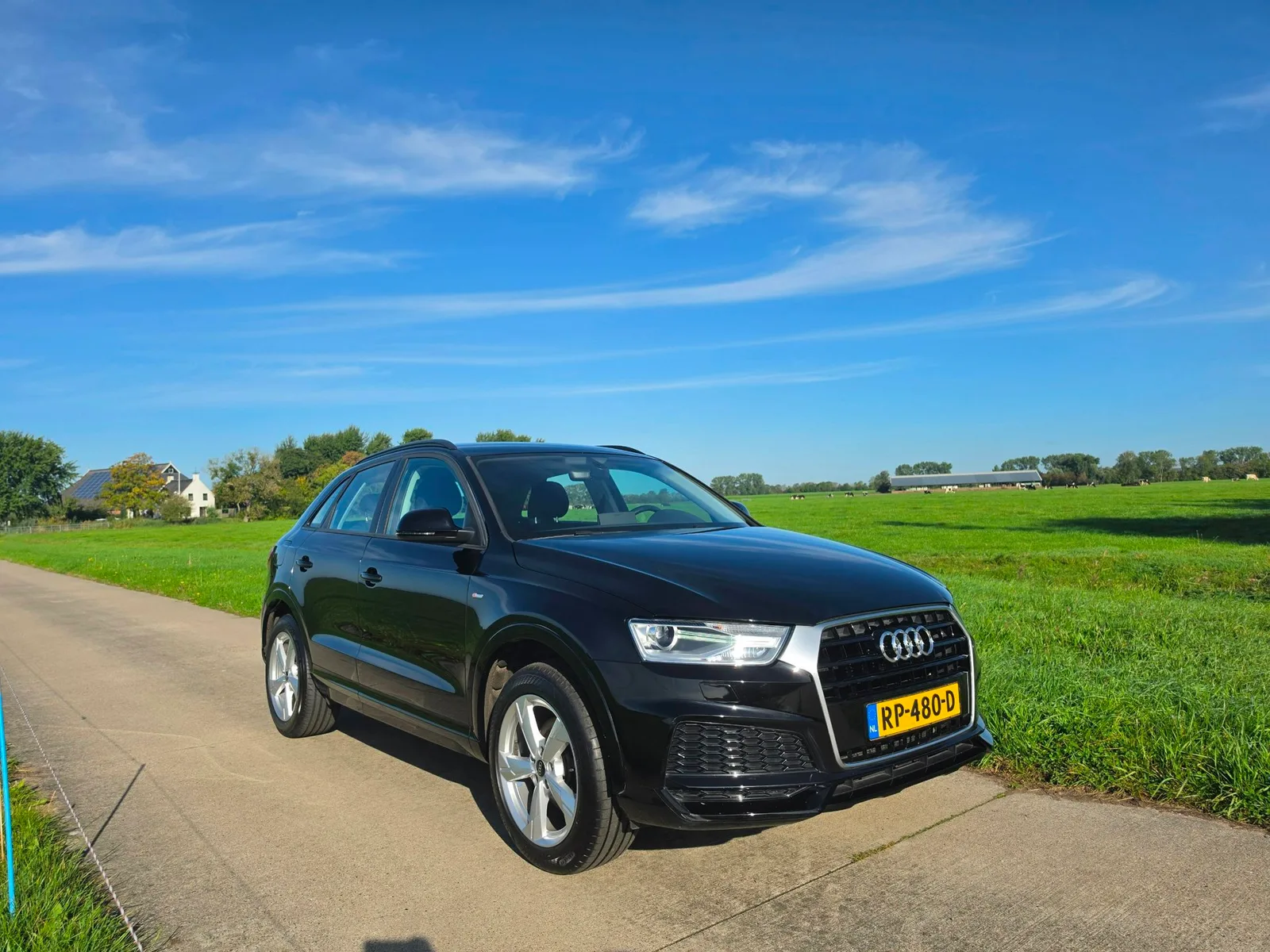 Audi Q3 (2018) — foto 1
