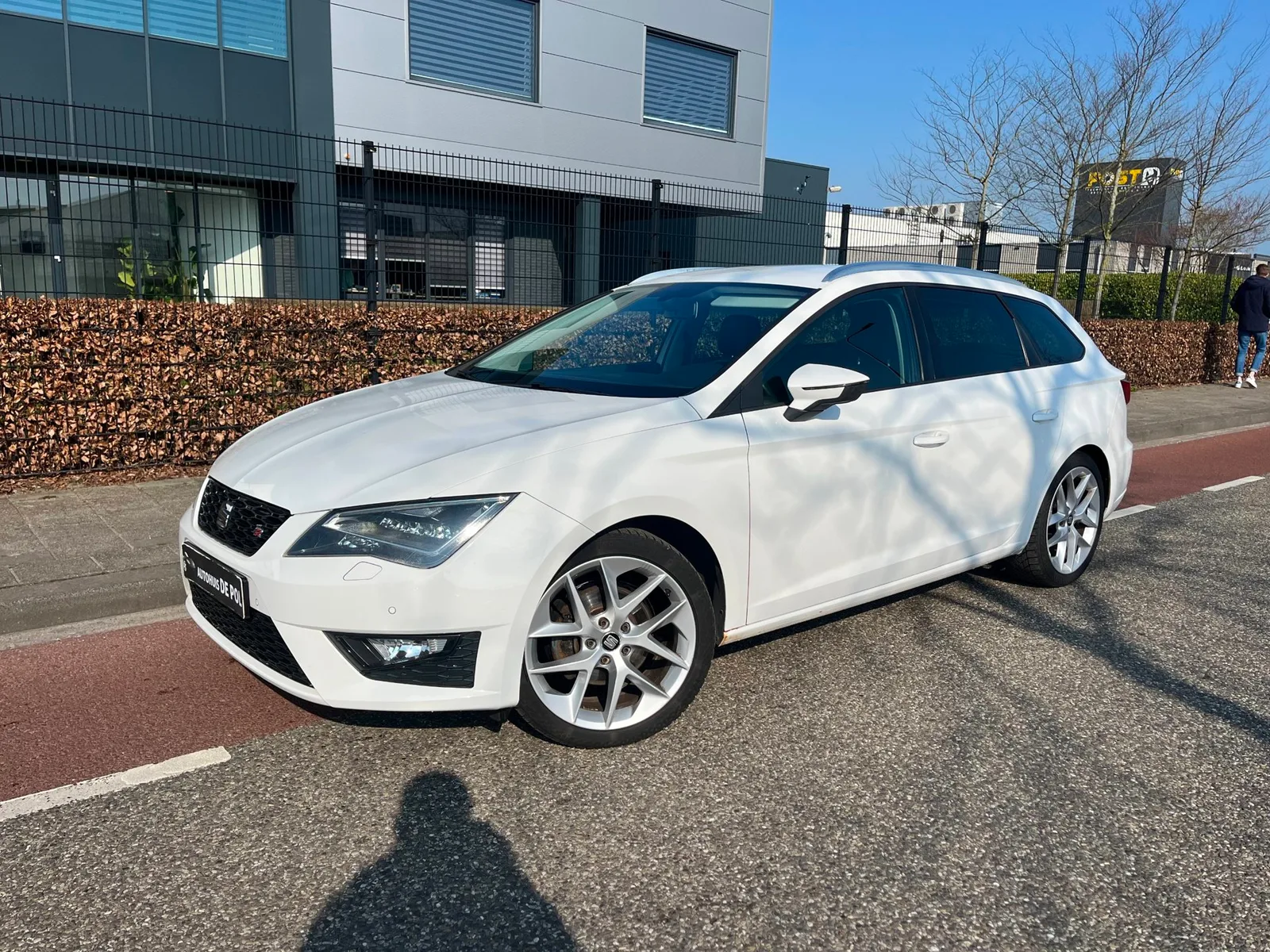 SEAT Leon (2016) — foto 1