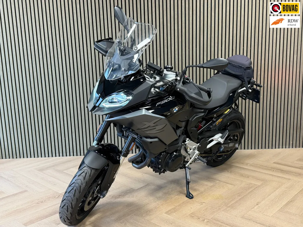 BMW F 900 XR (2023) — foto 1