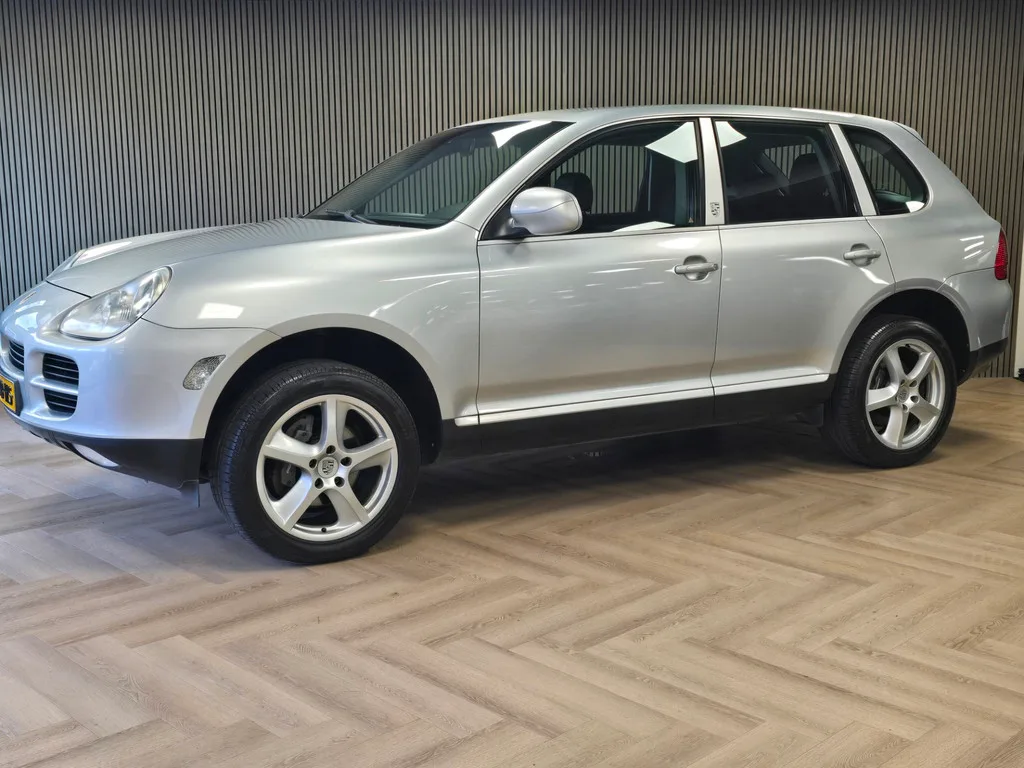 Porsche Cayenne (2004) — foto 1