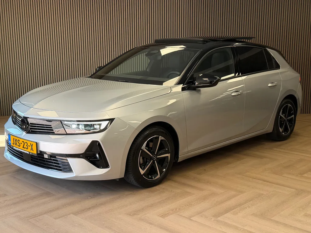 Opel Astra (2025) — foto 1