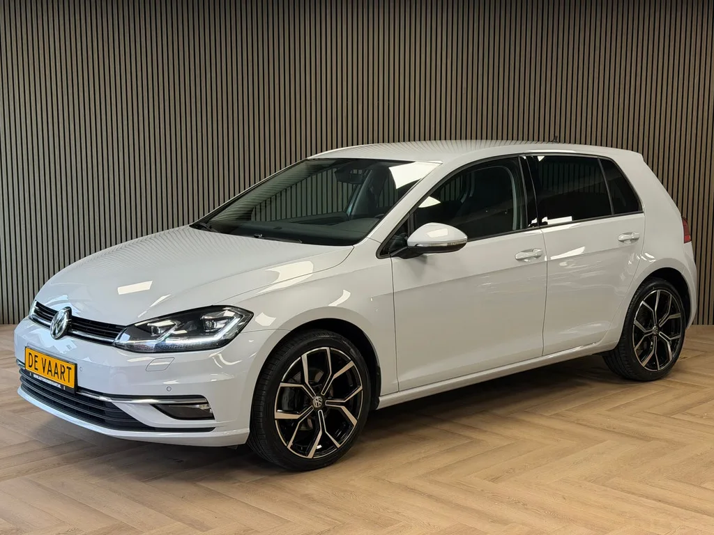 Volkswagen Golf (2018) — foto 1