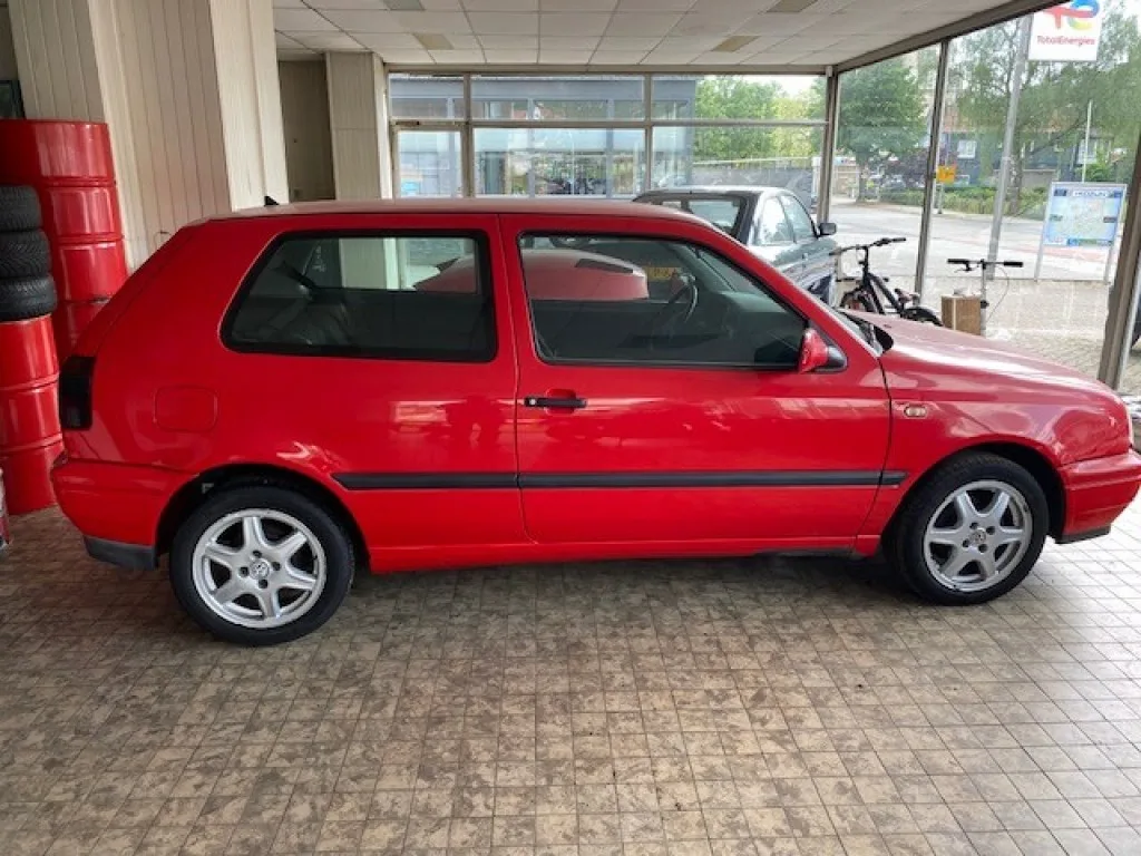 Volkswagen Golf (1997) — foto 1