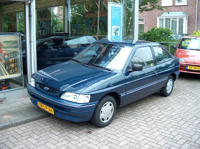 Ford Escort (1995) — foto 1