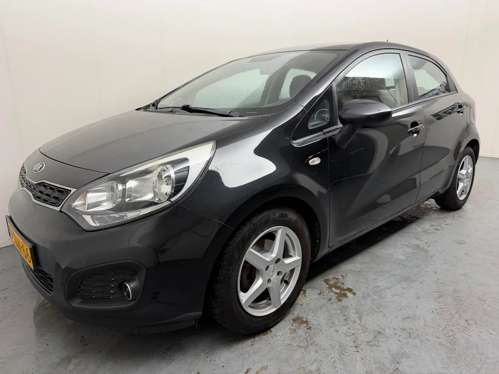 Kia Rio (2014) — foto 1