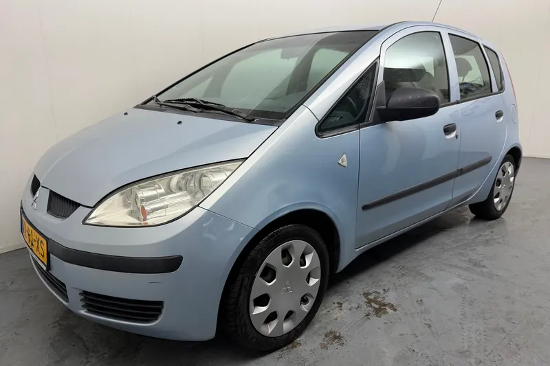 Mitsubishi Colt (2005)