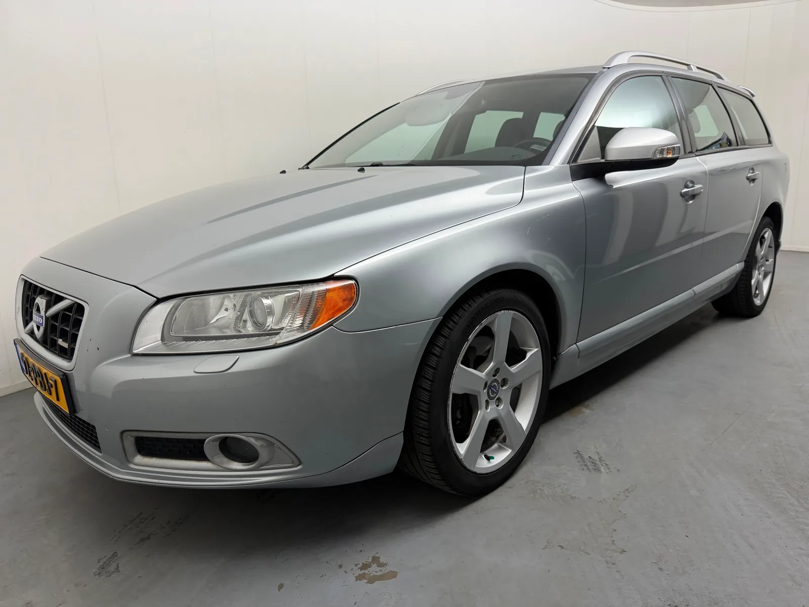 Volvo V70 (2011) — foto 1
