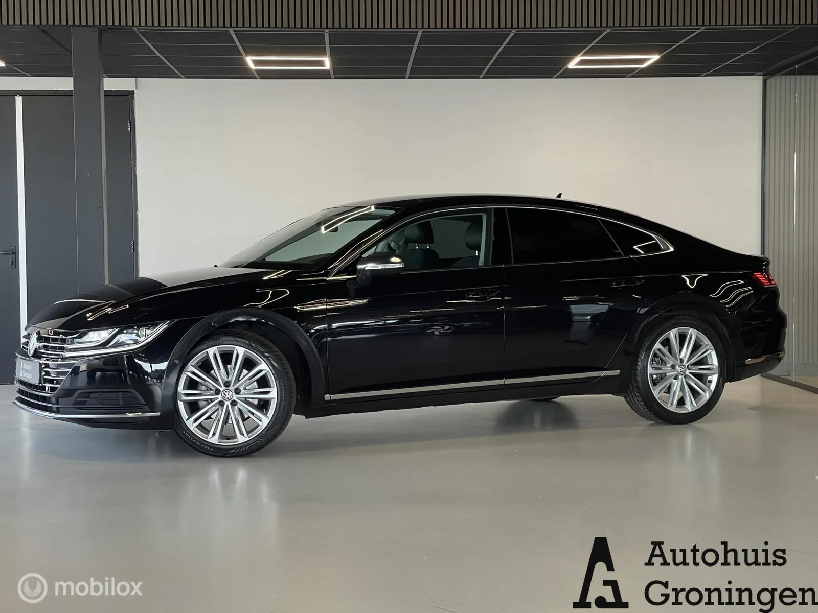 Volkswagen Arteon (2018) — foto 1