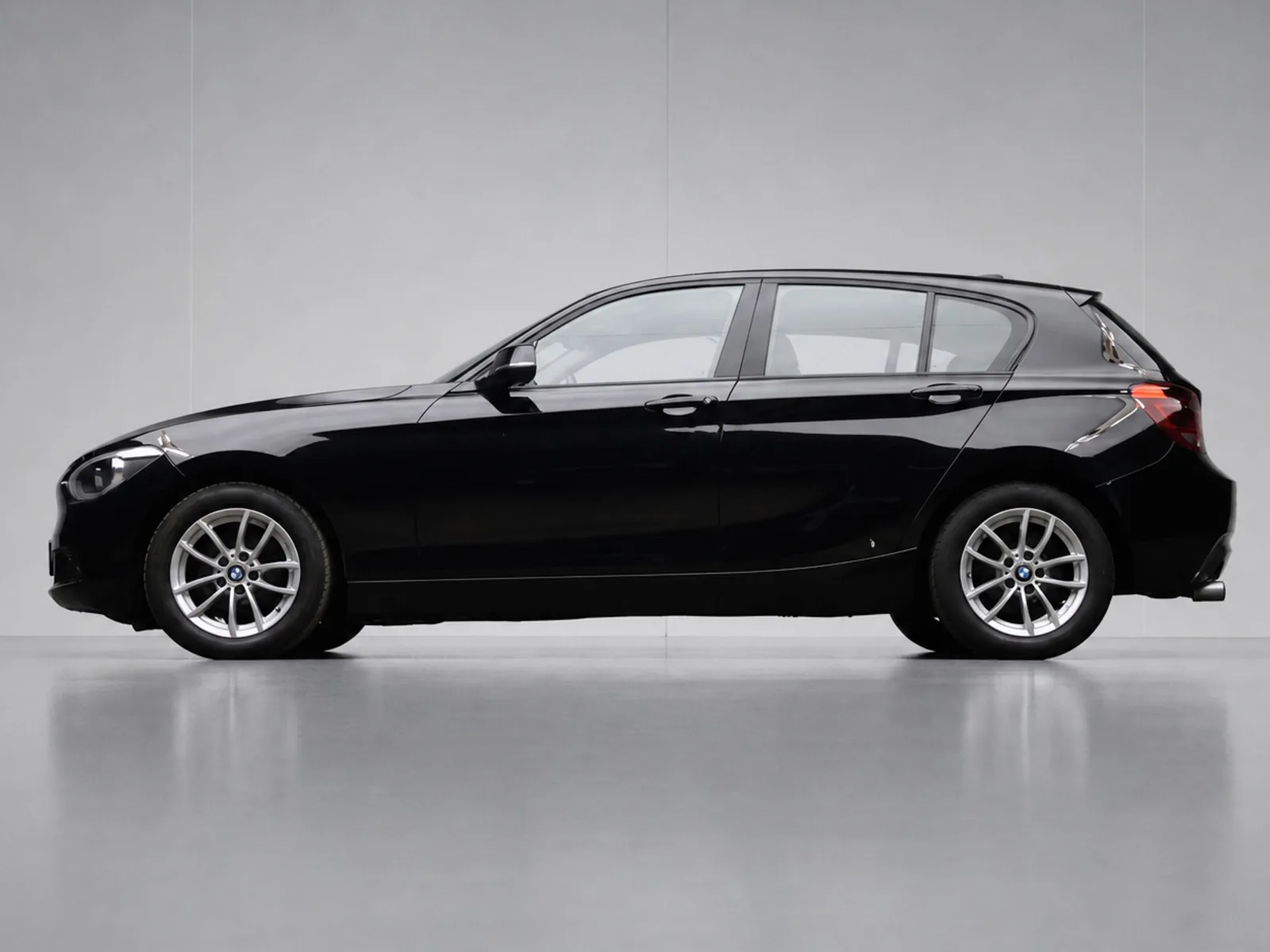 BMW 1-Serie (2011) — foto 1