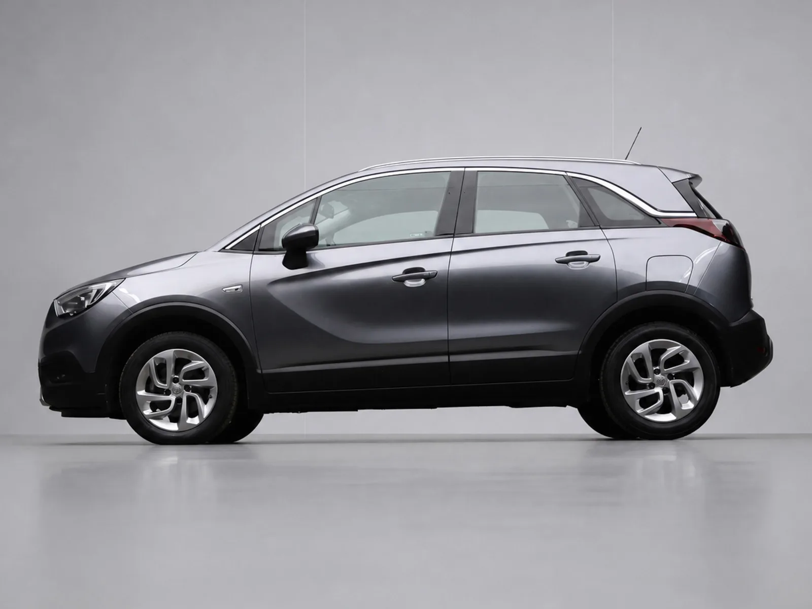 Opel Crossland (2018) — foto 1