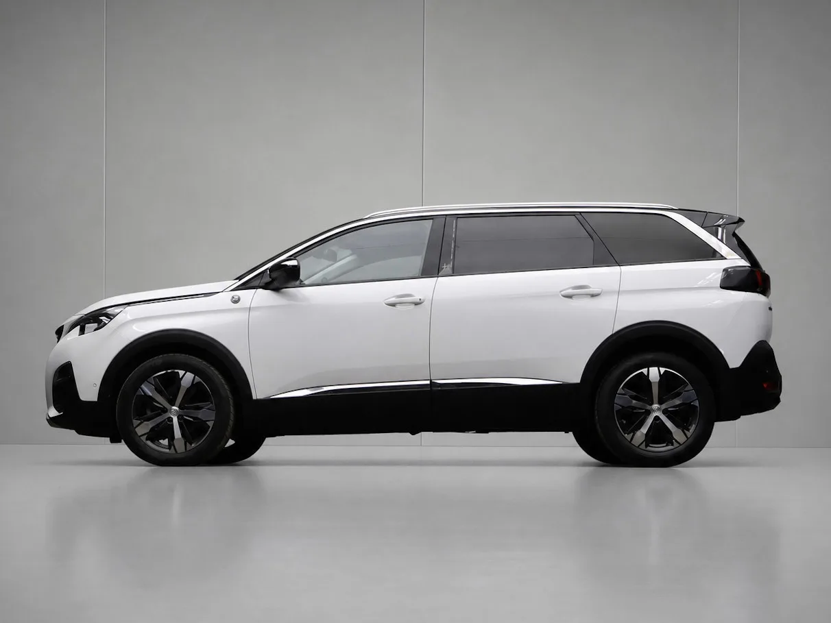 Peugeot 5008 (2018) — foto 1