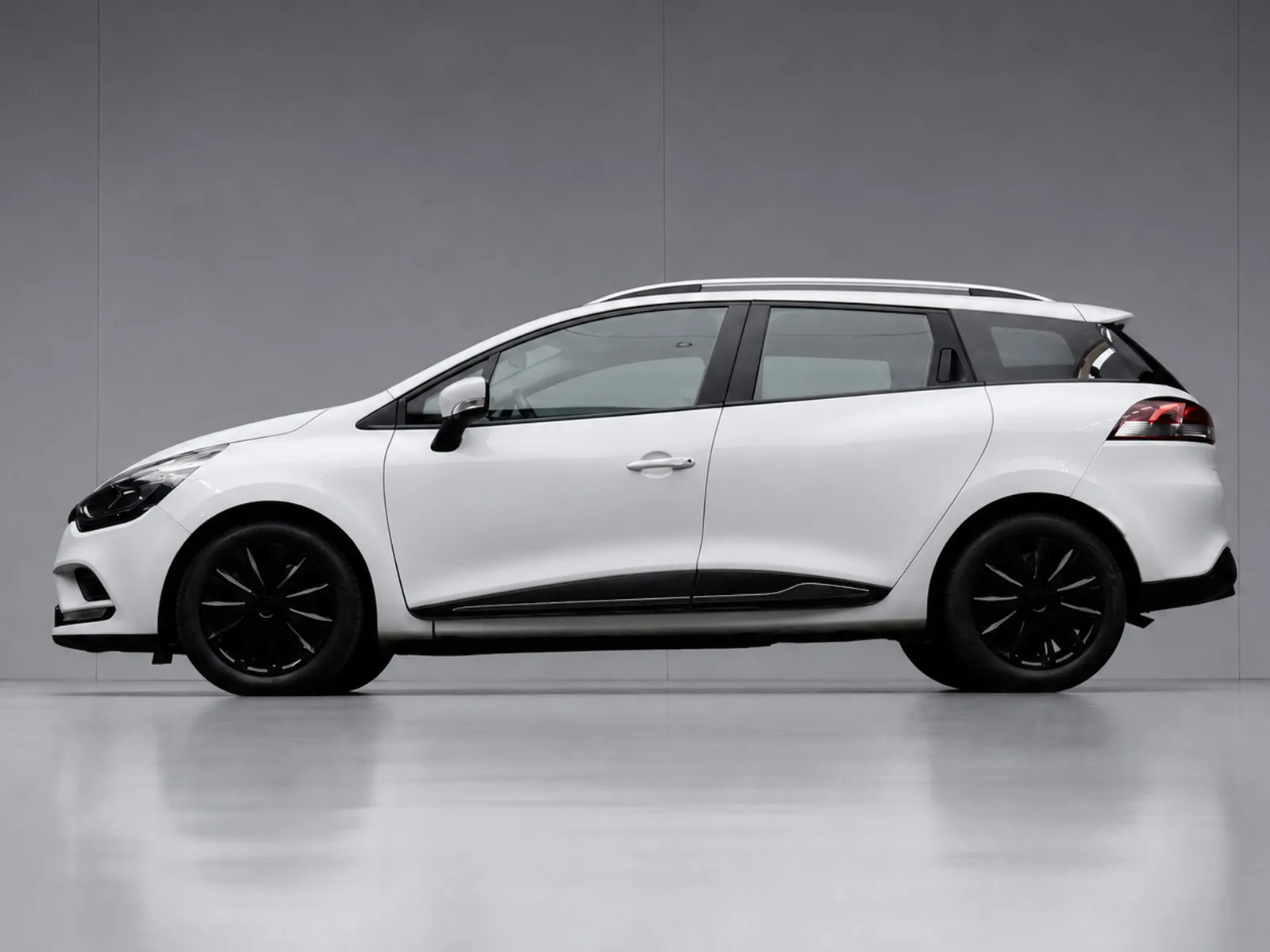 Renault Clio (2018) — foto 1