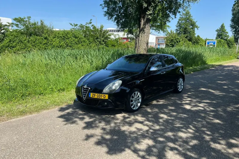 Alfa Romeo Giulietta (2012)