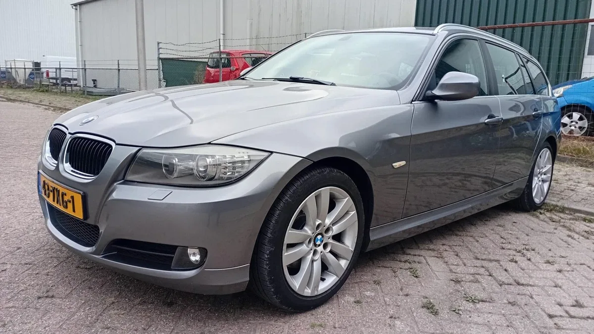 BMW 3-Serie (2012) — foto 1