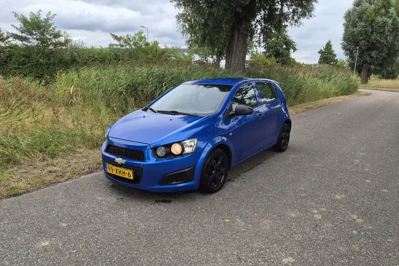 Chevrolet Aveo (2012)