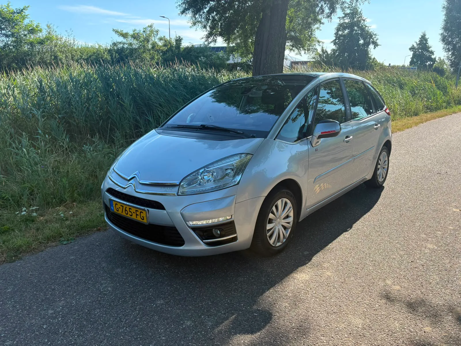 Citroën Grand C4 Picasso (2012) — foto 1