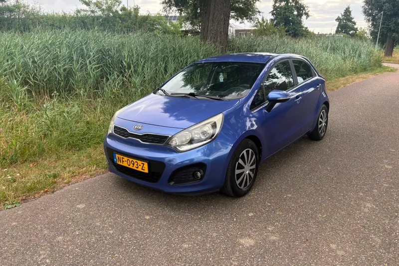 Kia Rio (2012)