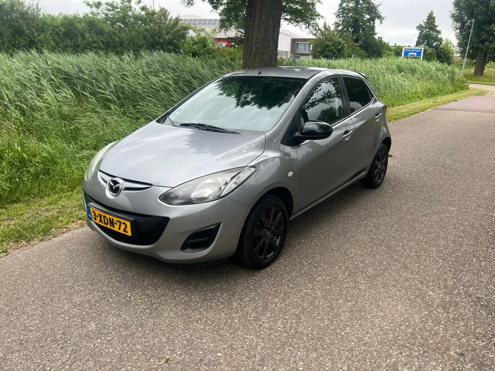 Mazda 2 (2014) — foto 1