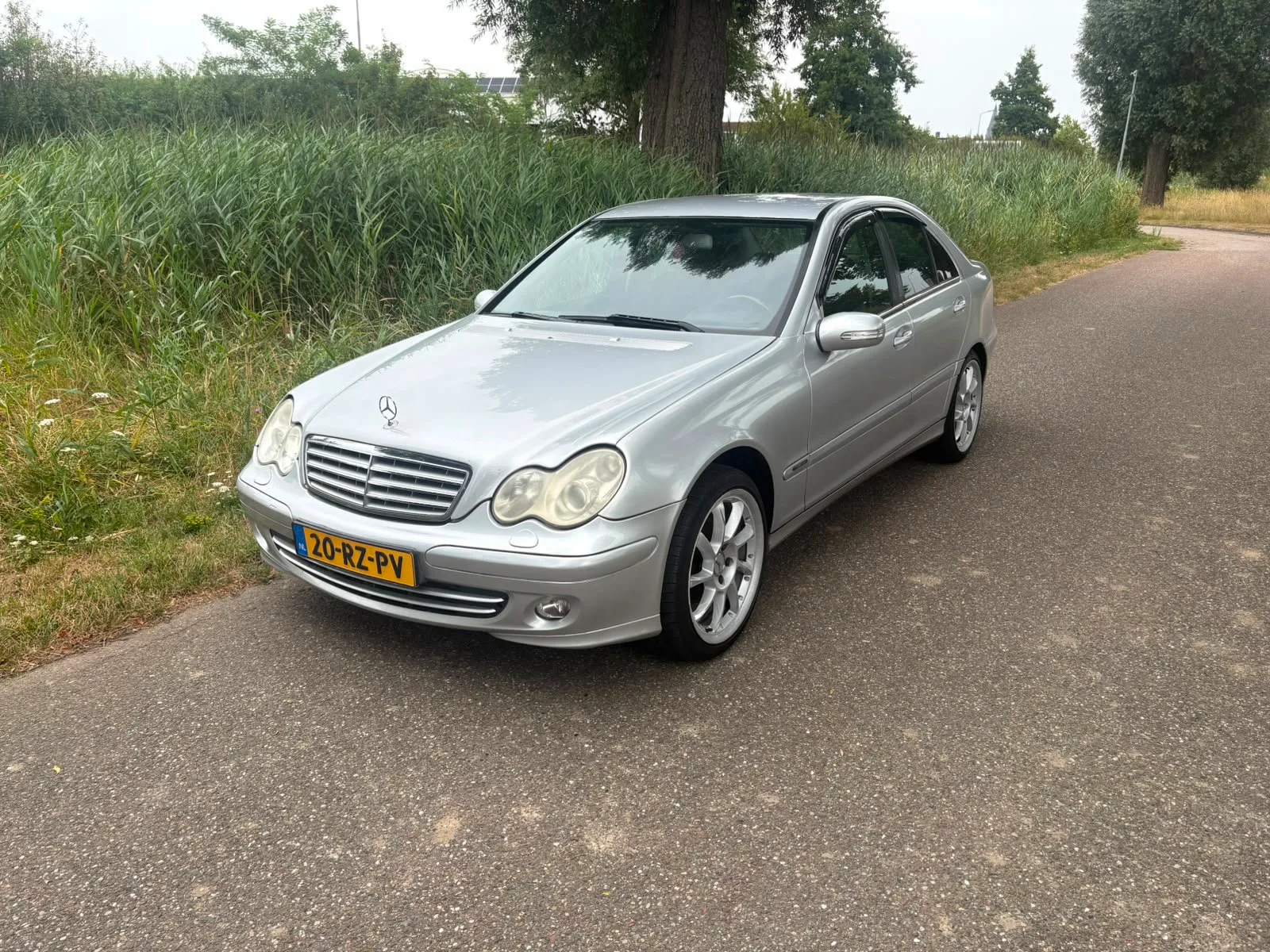 Mercedes-Benz C-Klasse (2006) — foto 1